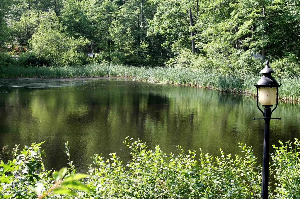 1465 Hooksett Road Hooksett NH 03106