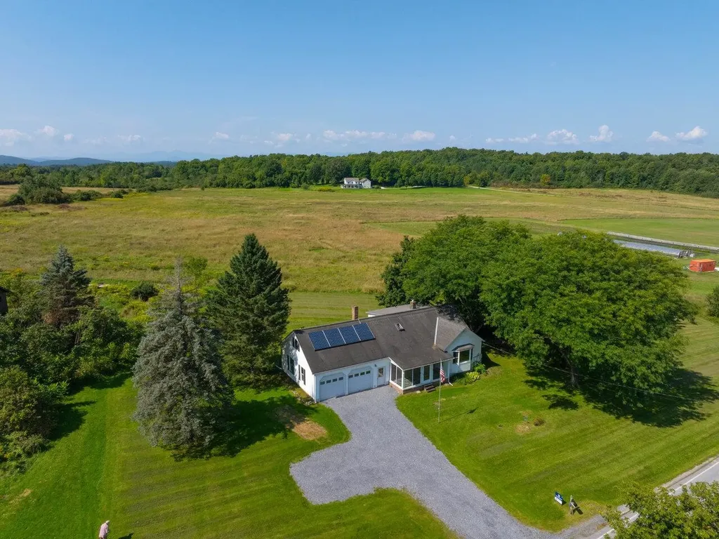 2735 Shelburne Falls Road Hinesburg VT 05461