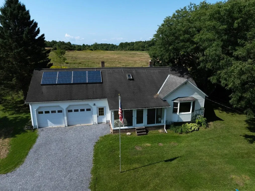 2735 Shelburne Falls Road Hinesburg VT 05461