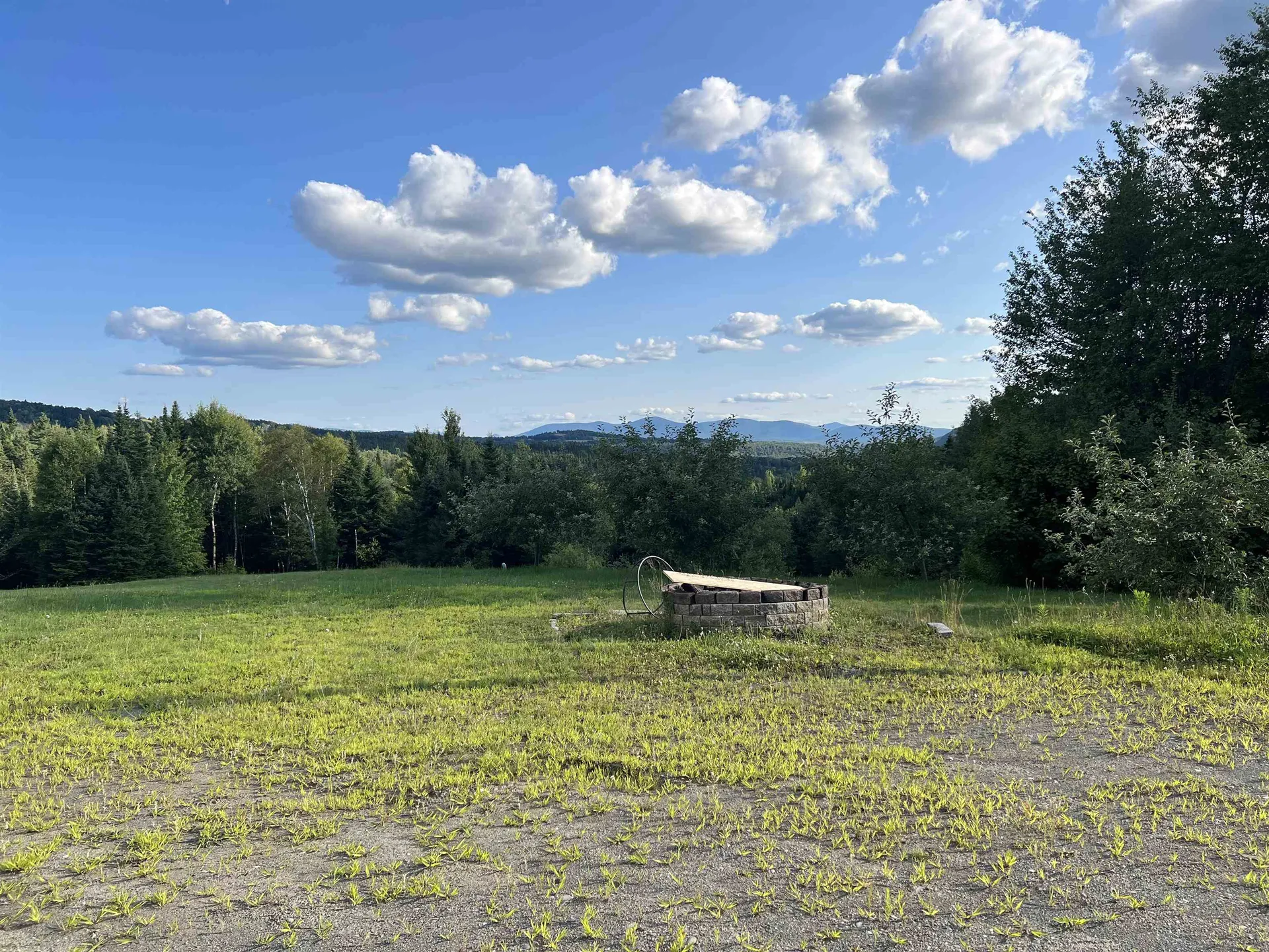 11 Downing Road Stewartstown NH 03576