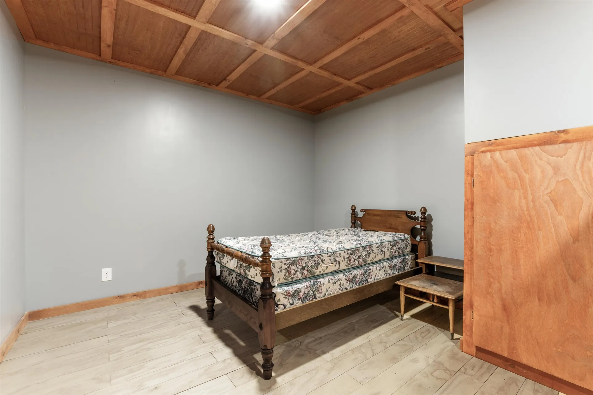 11 Downing Road Stewartstown NH 03576