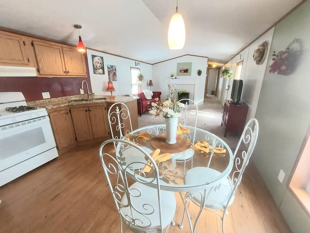 36 Fullam Circle Allenstown NH 03275
