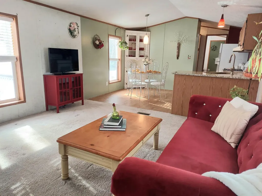 36 Fullam Circle Allenstown NH 03275