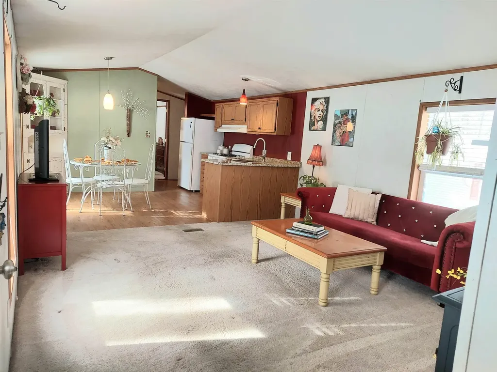 36 Fullam Circle Allenstown NH 03275