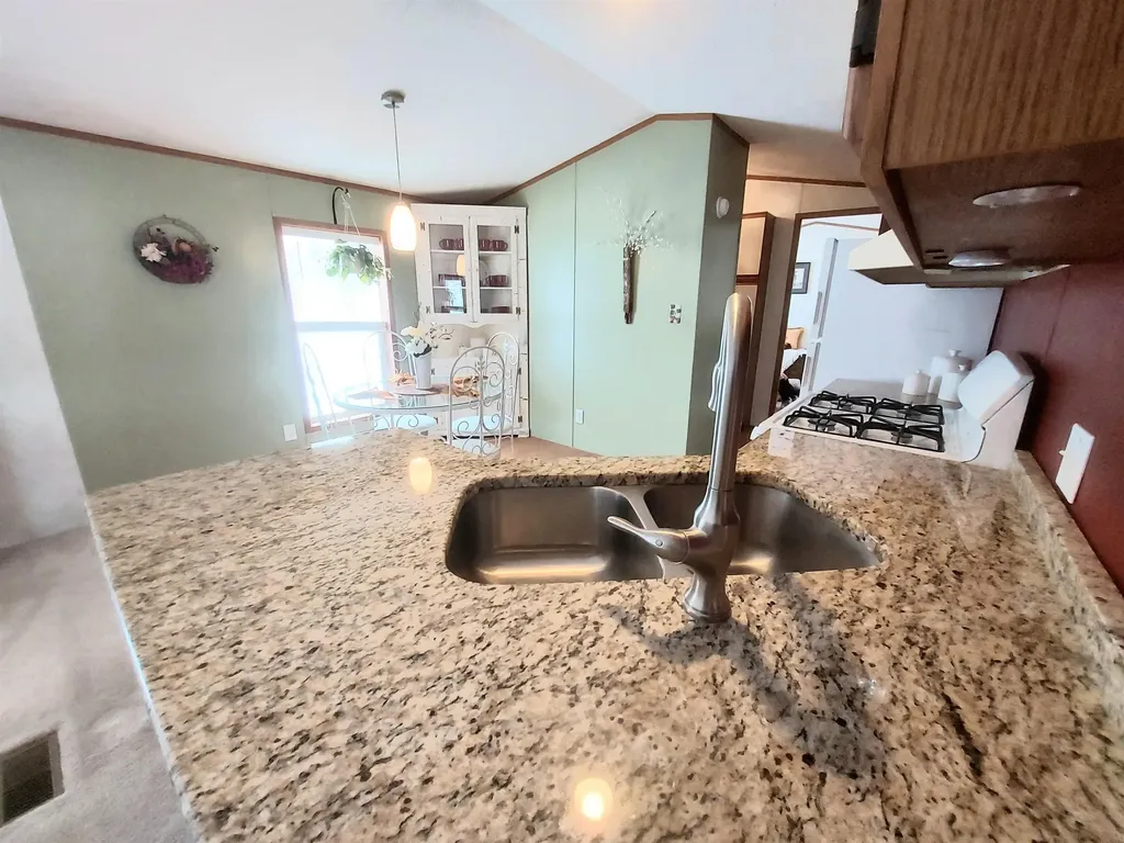 36 Fullam Circle Allenstown NH 03275
