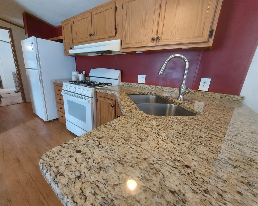 36 Fullam Circle Allenstown NH 03275