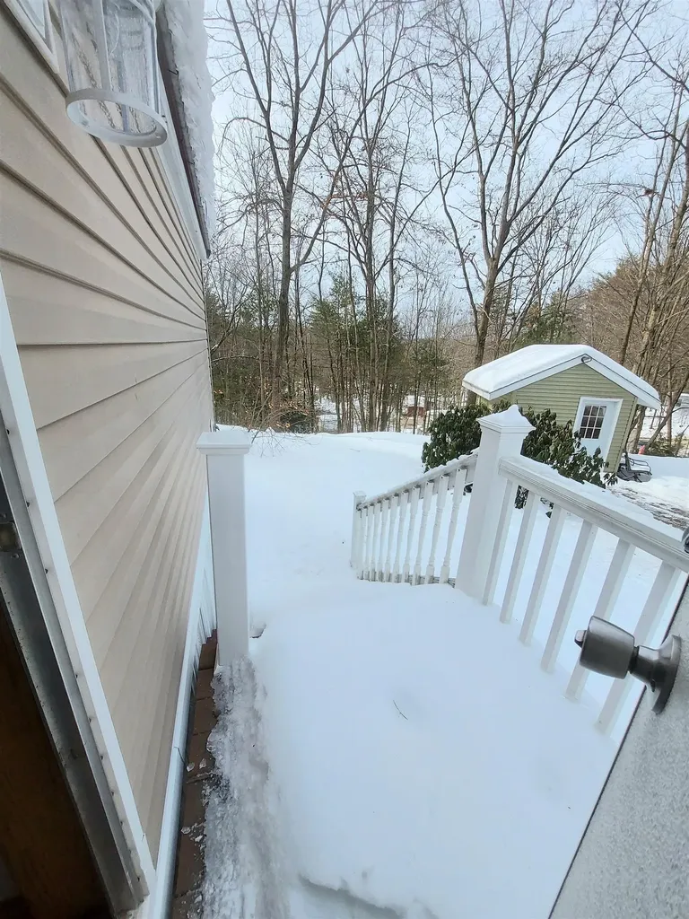 36 Fullam Circle Allenstown NH 03275