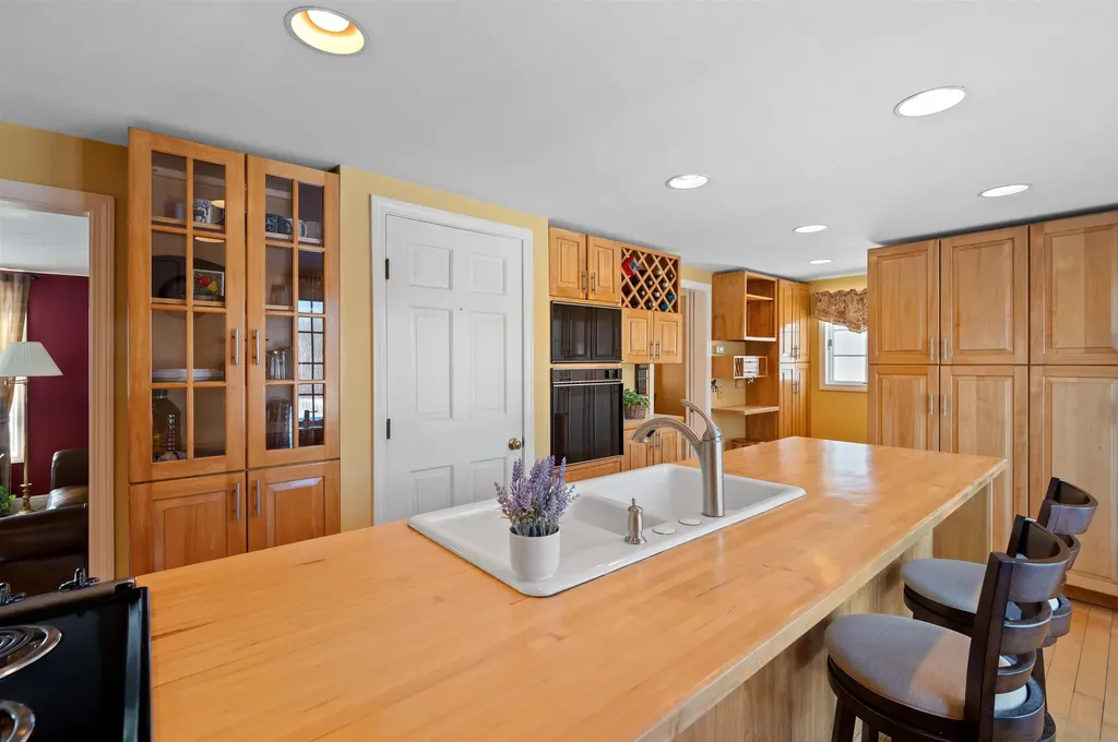 175 Lucas Pond Road Northwood NH 03261