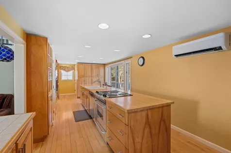 175 Lucas Pond Road Northwood NH 03261