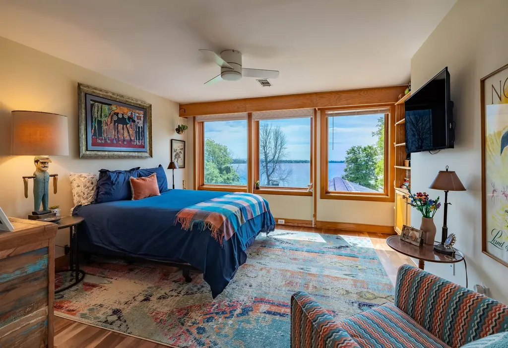 357 Mcgregor Point Alburgh VT 05440