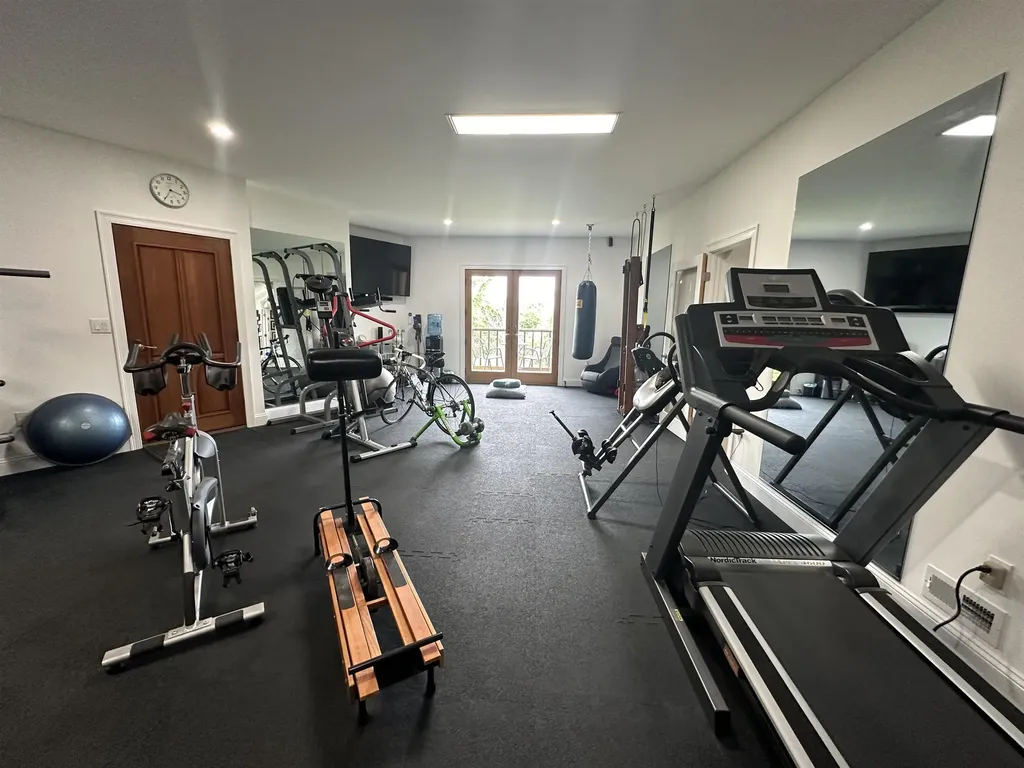 357 Mcgregor Point Alburgh VT 05440