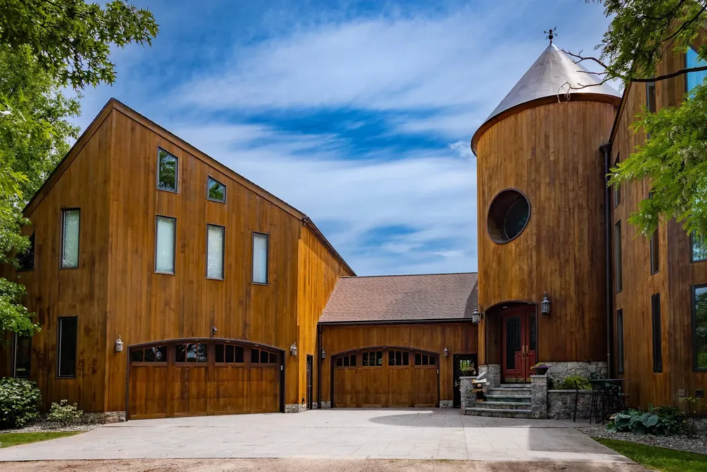 357 Mcgregor Point Alburgh VT 05440