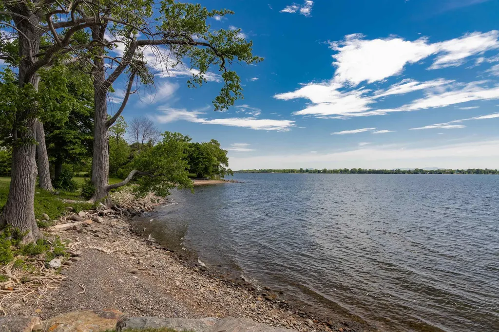 357 Mcgregor Point Alburgh VT 05440