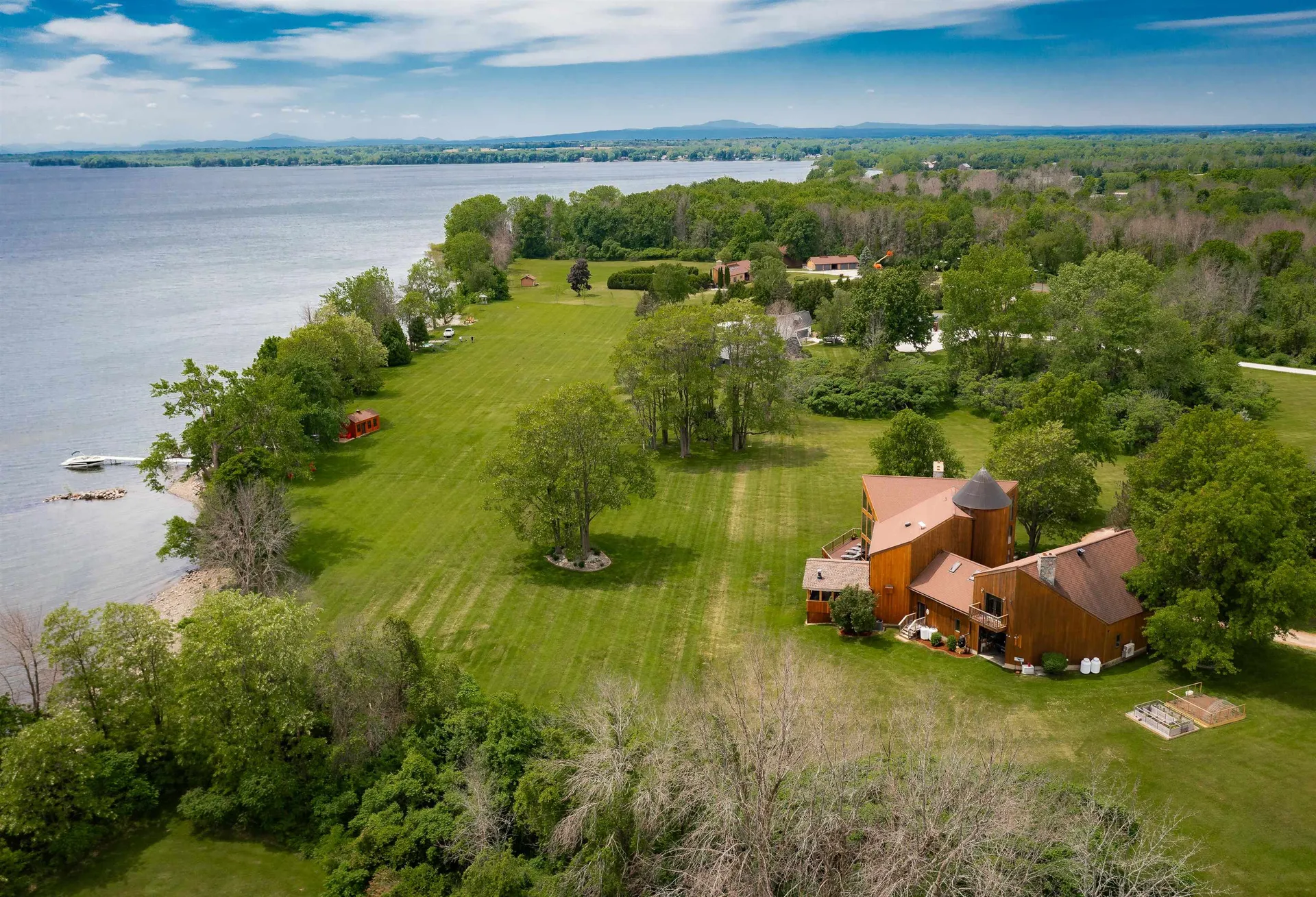 357 Mcgregor Point Alburgh VT 05440