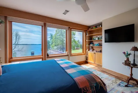 357 Mcgregor Point Alburgh VT 05440