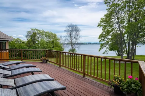357 Mcgregor Point Alburgh VT 05440