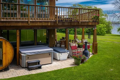 357 Mcgregor Point Alburgh VT 05440