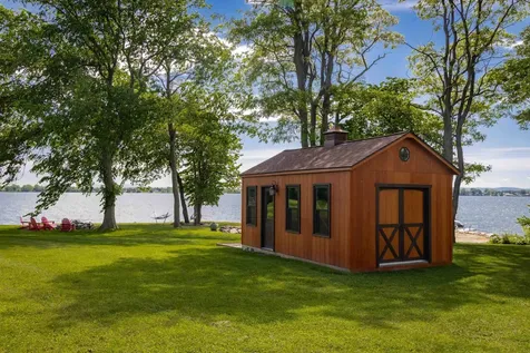 357 Mcgregor Point Alburgh VT 05440