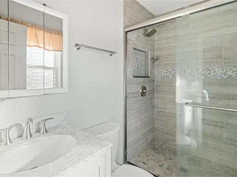 3 Adele Drive Vergennes VT 05491