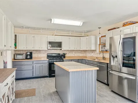 3 Adele Drive Vergennes VT 05491