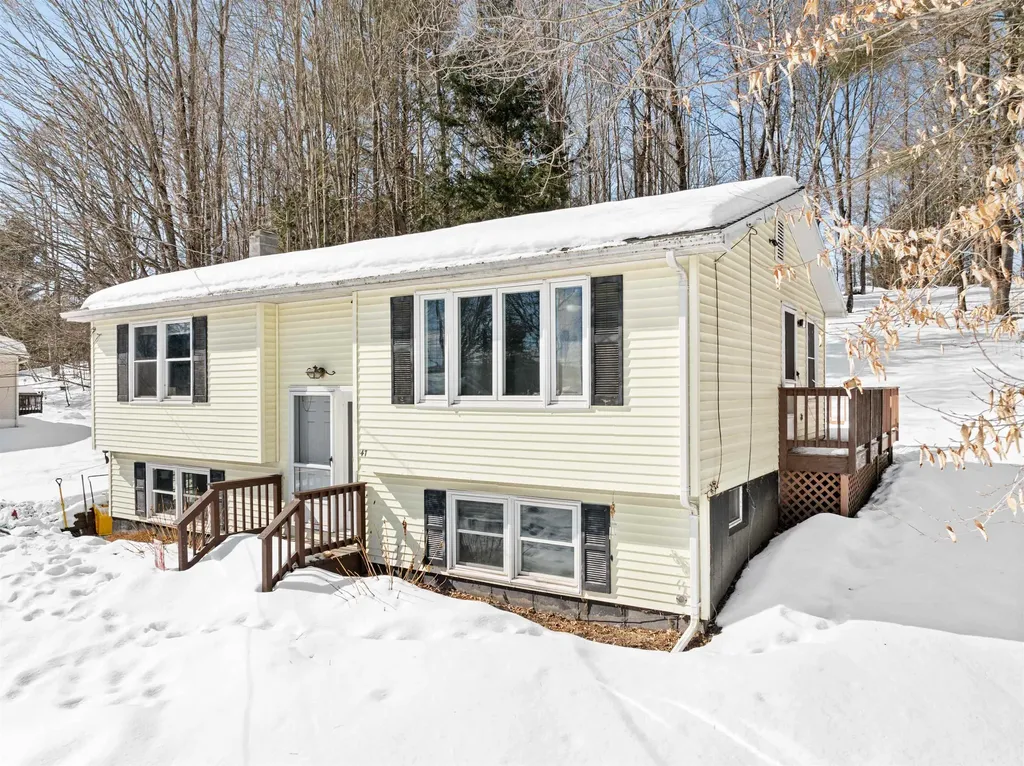 47 Palmisano Plaza Barre City VT 05641