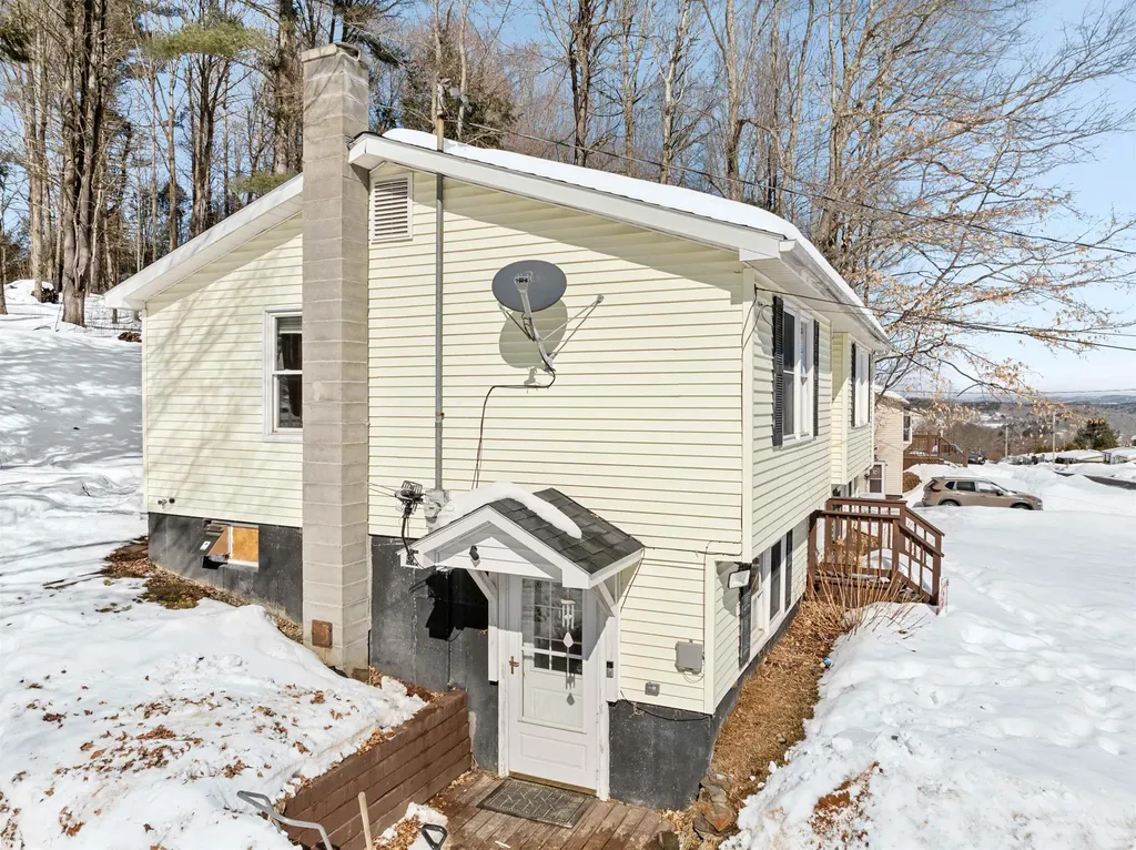 47 Palmisano Plaza Barre City VT 05641