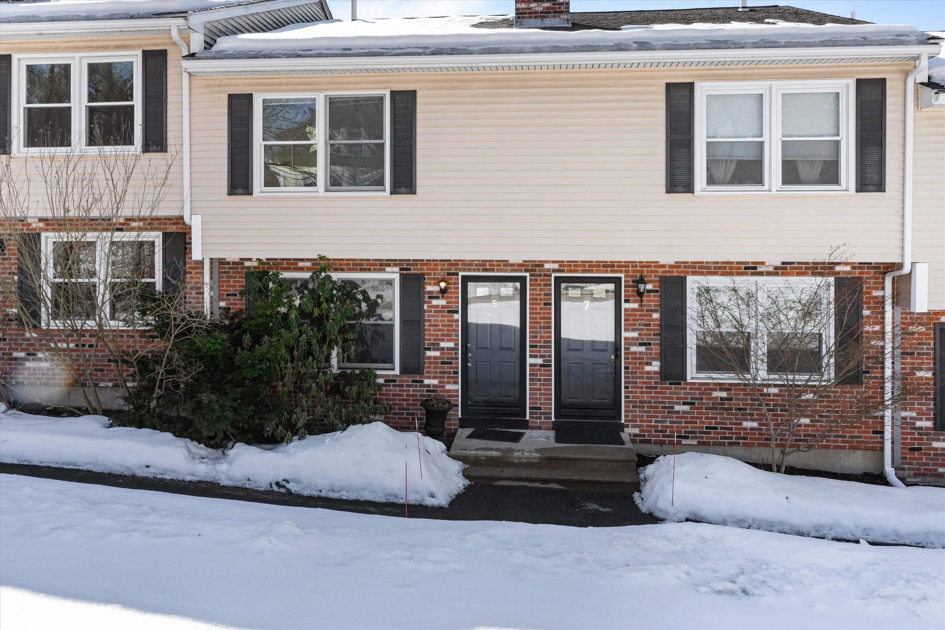 5 Picadilly Court Manchester NH 03104