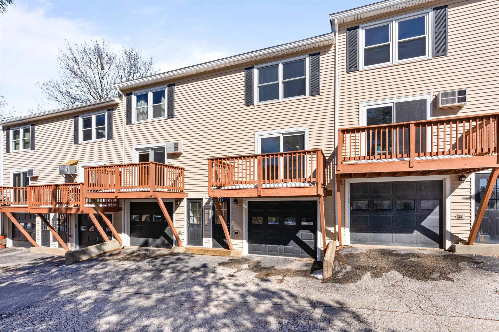 5 Picadilly Court Manchester NH 03104