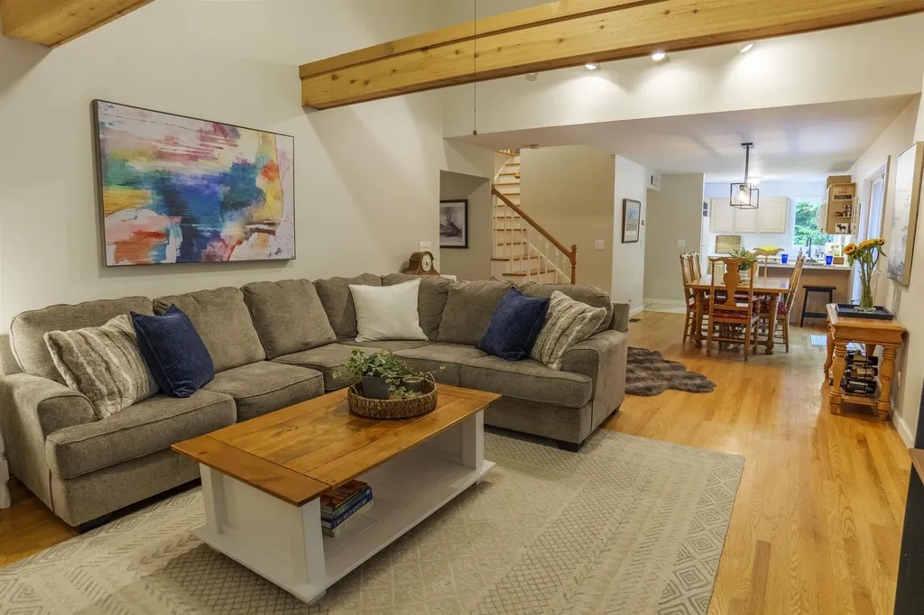 38 Yeaw Road Dover VT 05341