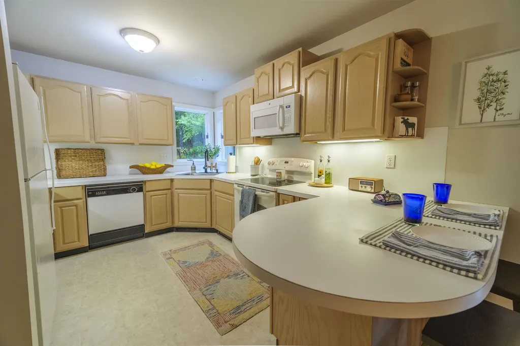 38 Yeaw Road Dover VT 05341