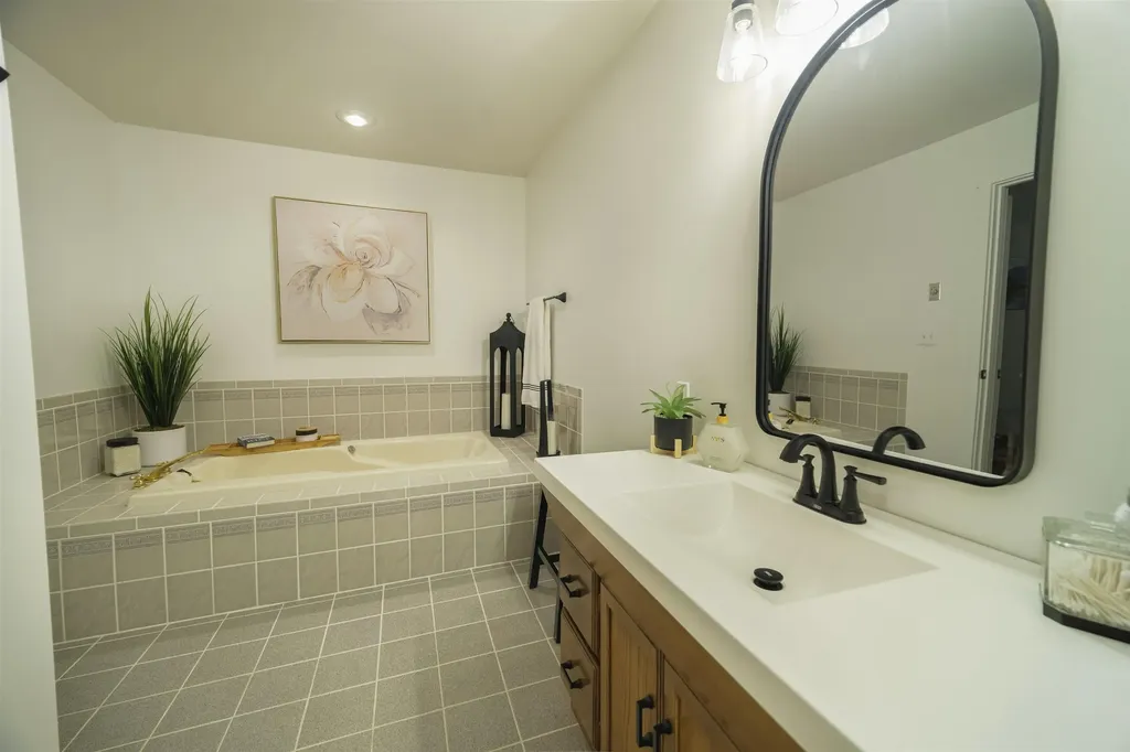 38 Yeaw Road Dover VT 05341