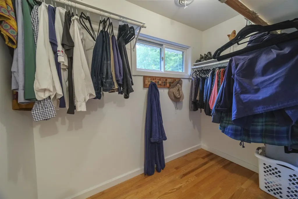 38 Yeaw Road Dover VT 05341