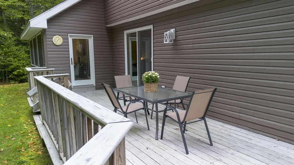 38 Yeaw Road Dover VT 05341