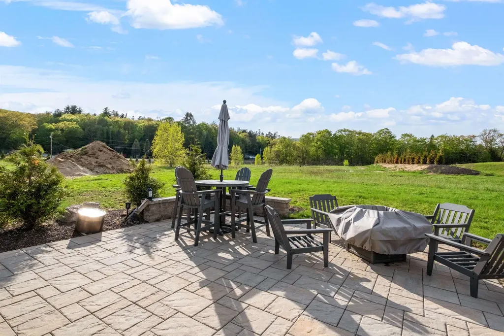 21 Melina's Way Thornton NH 03285