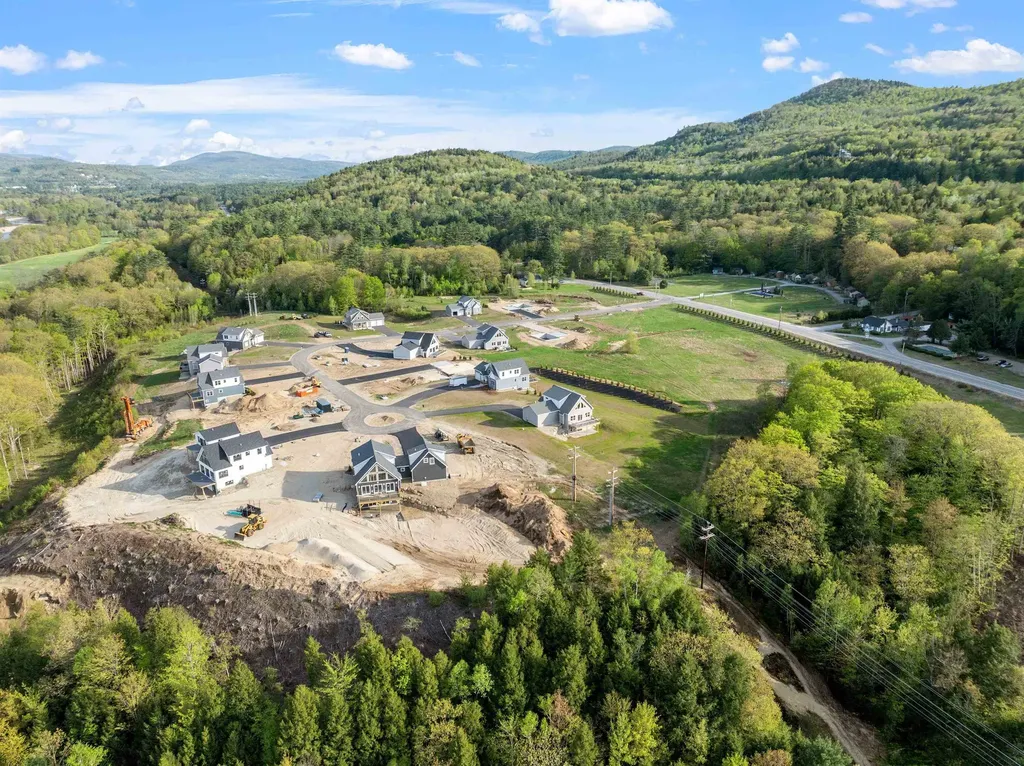 21 Melina's Way Thornton NH 03285