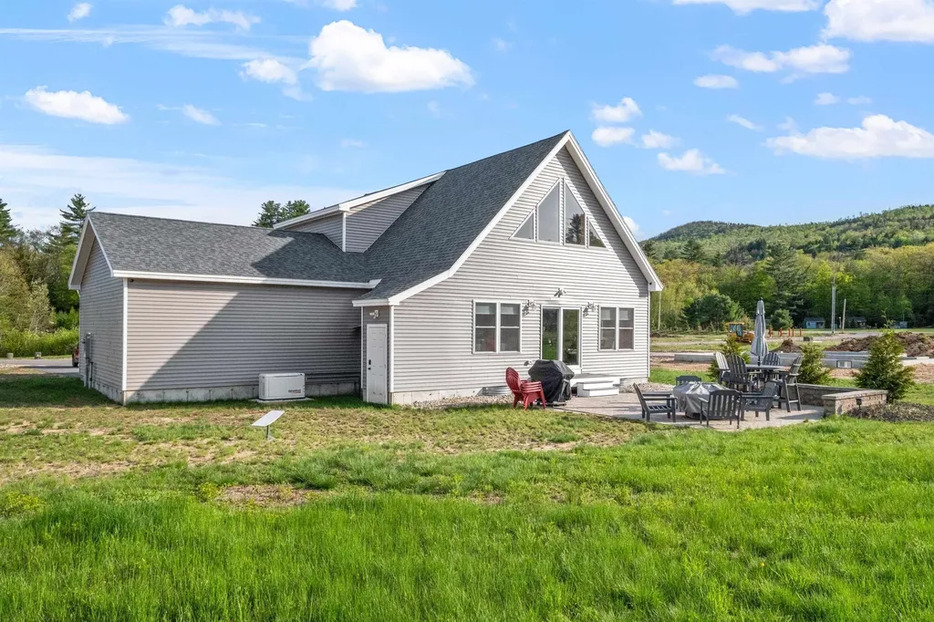 21 Melina's Way Thornton NH 03285