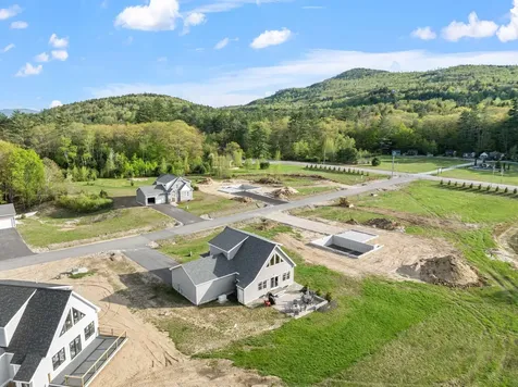 21 Melina's Way Thornton NH 03285