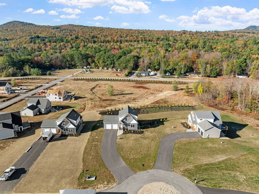 43 Melina's Way Thornton NH 03285