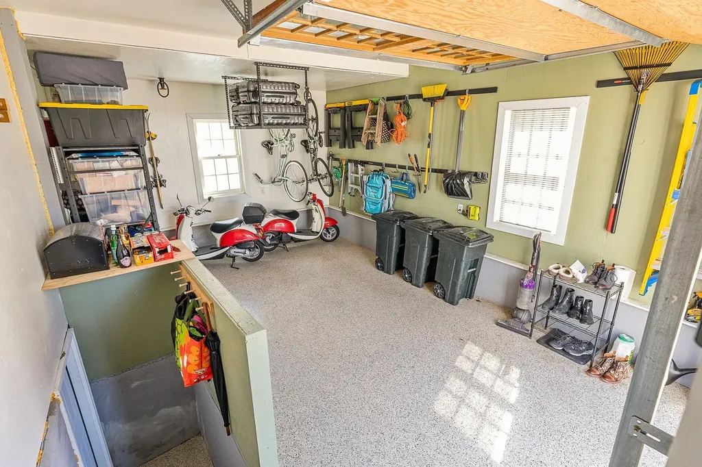 24 Holmes Court Portsmouth NH 03801