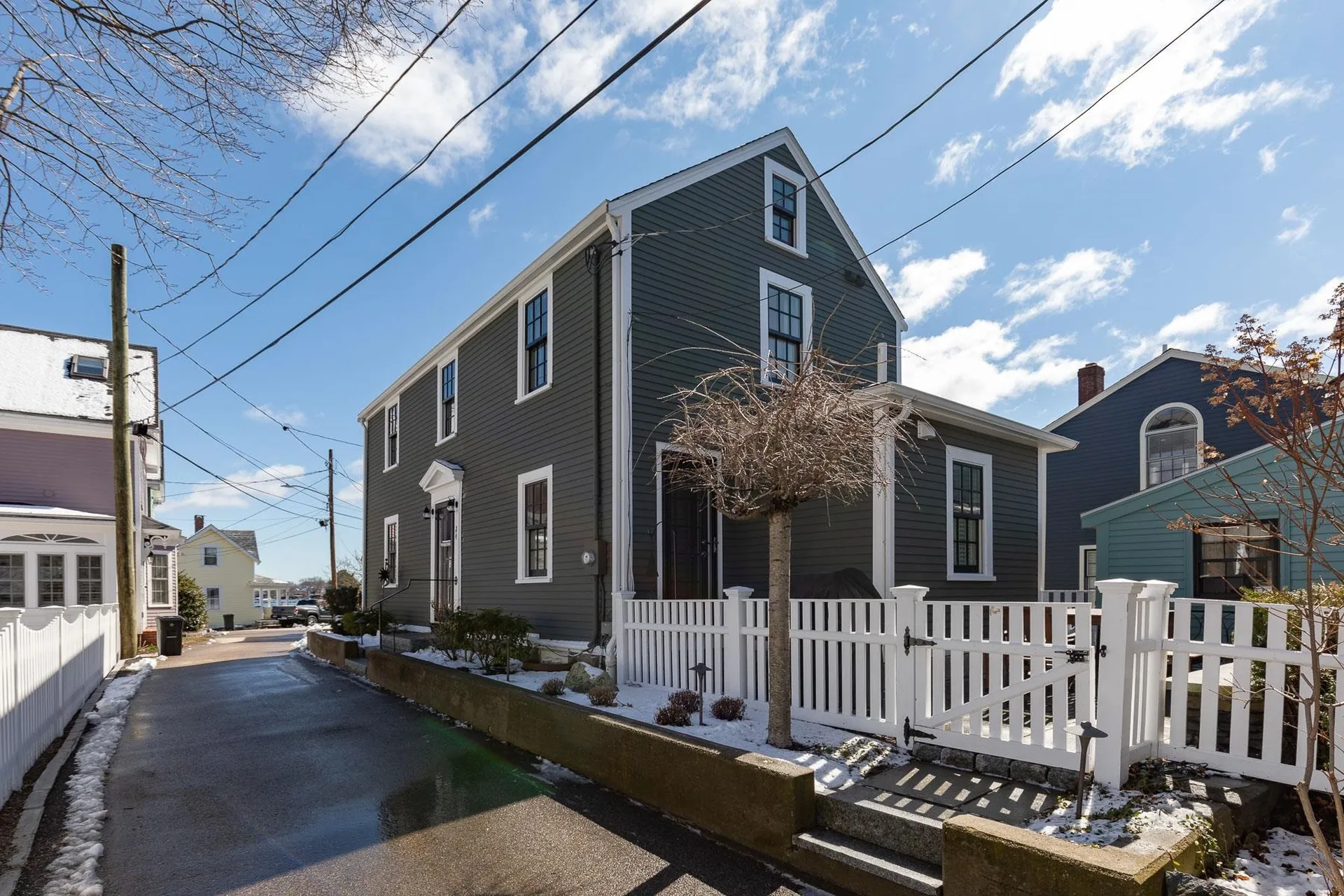 24 Holmes Court Portsmouth NH 03801