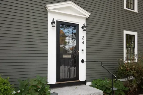 24 Holmes Court Portsmouth NH 03801