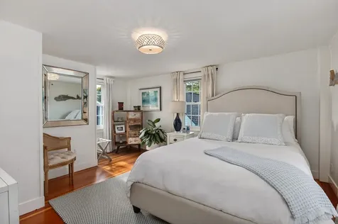 24 Holmes Court Portsmouth NH 03801