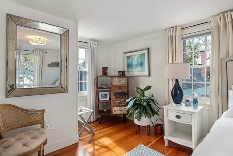 24 Holmes Court Portsmouth NH 03801