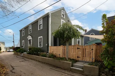 24 Holmes Court Portsmouth NH 03801