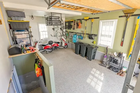 24 Holmes Court Portsmouth NH 03801