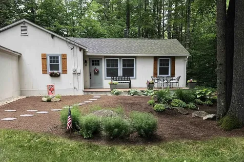 406 Wilmot Center Road New London NH 03257