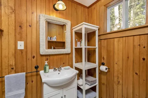 406 Wilmot Center Road New London NH 03257