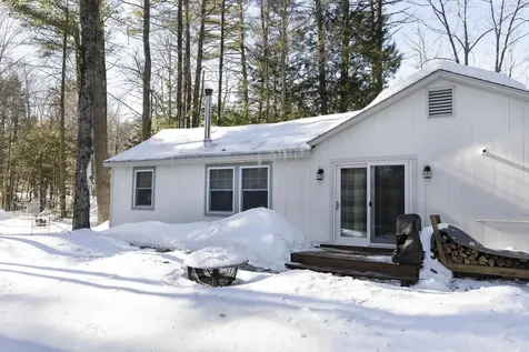 406 Wilmot Center Road New London NH 03257