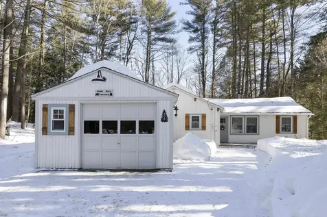 406 Wilmot Center Road New London NH 03257