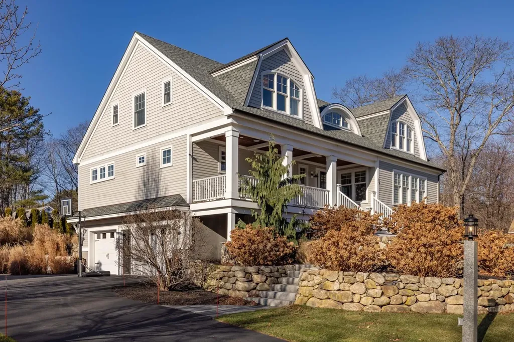 34 Appledore Avenue Rye NH 03870
